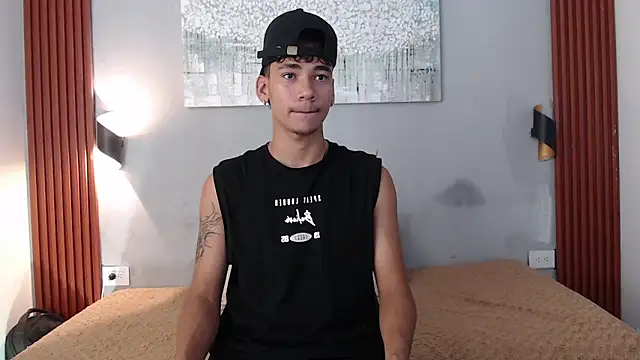 Dominic ghost online show from 10-22-25, 03:39