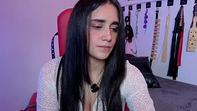 elowen halley1 online show from 04-10-26, 07:32