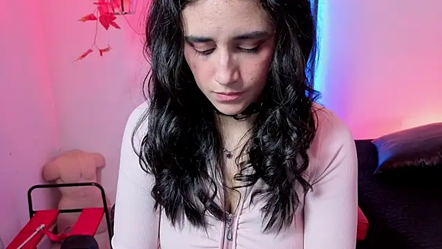 elowen halley1 online show from 03-22-26, 07:15