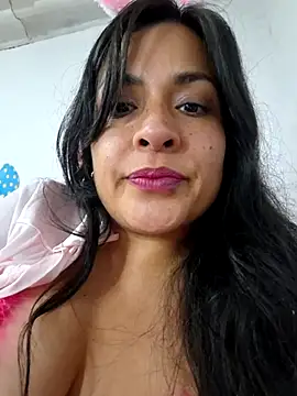 astridcollinsvip online show from 04-02-26, 07:04