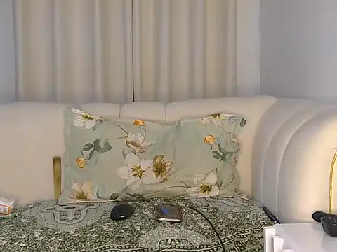 TinaFavourite online show from 11-14-25, 10:02