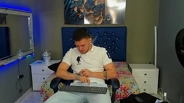 BrunoWalkerr online show from 09-09-25, 01:09