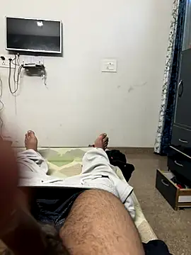 Snapshot of Hotguyforfun chatting on 12-15-25, 11:27 Hotguyforfun online show from 12-15-25, 11:27