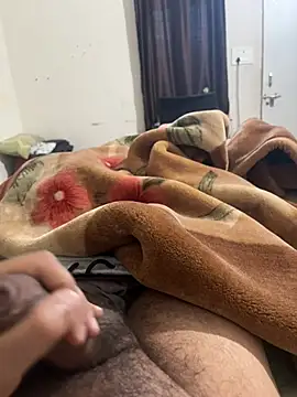 Snapshot of Hotguyforfun chatting on 01-10-26, 08:42 Hotguyforfun online show from 01-10-26, 08:42