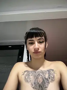 Alynn Bri  online show from 04-07-26, 12:34