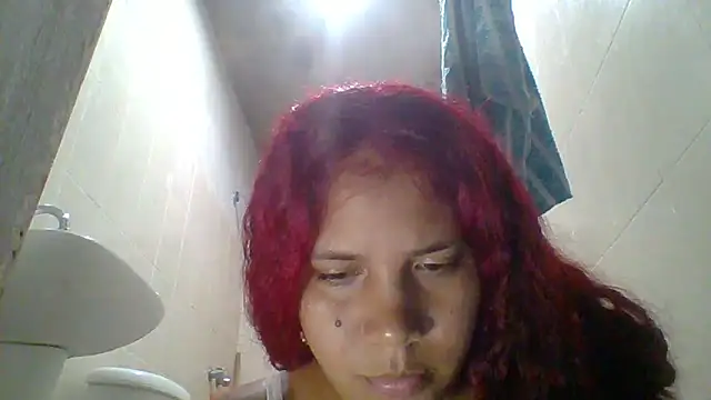 Snapshot of Daila_Lucia chatting on 06-18-26, 07:51 Daila Lucia online show from 06-18-26, 07:51