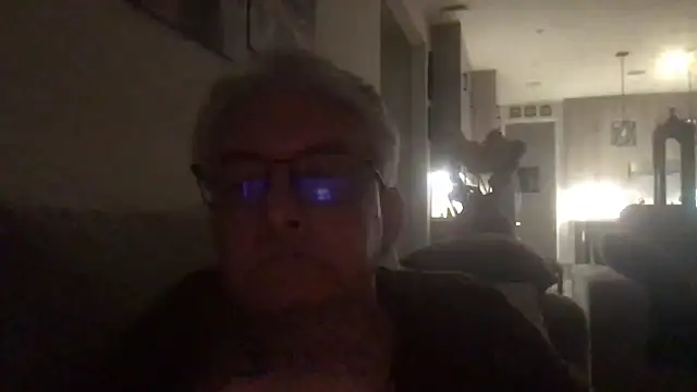 Snapshot of Daddy_Mike69 chatting on 04-27-26, 06:44 Daddy Mike69 online show from 04-27-26, 06:44