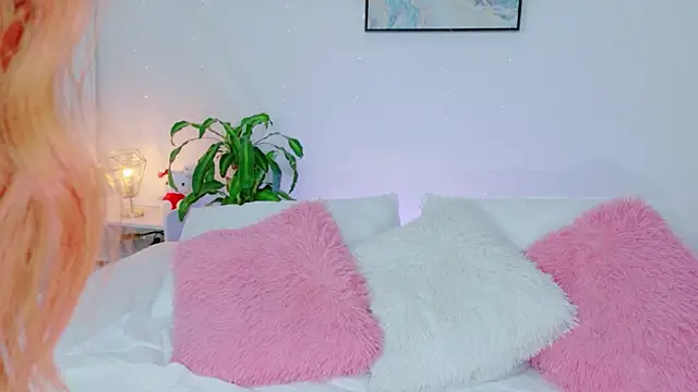 cuteezoe online show from 03-10-26, 02:59