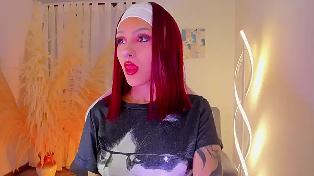 cuteezoe online show from 11-12-25, 04:38