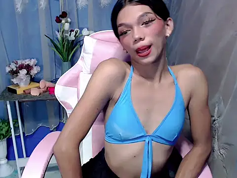 Snapshot of Slutty_Isabelle chatting on 10-28-25, 05:08 Slutty Isabelle online show from 10-28-25, 05:08