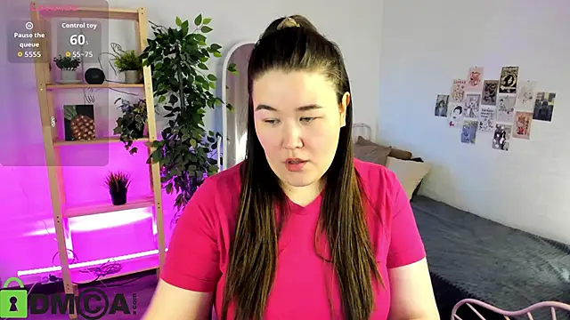 Tara Torres online show from 12-23-25, 09:41