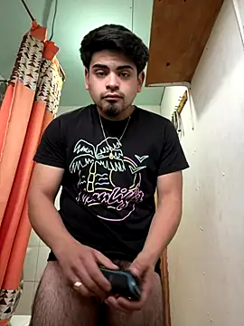 Snapshot of Elmane019 chatting on 10-19-25, 10:51 Elmane019 online show from 10-19-25, 10:51