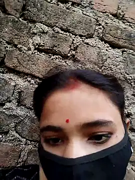 Snapshot of Deepika_joshi chatting on 10-05-25, 11:45 Deepika joshi online show from 10-05-25, 11:45