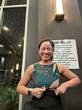 Mrs MrLove online show from 12-20-25, 05:43