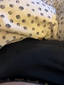 K13XXXX online show from 11-13-25, 04:00