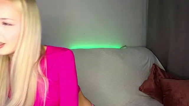 Snapshot of _Cutiefull_Lion_ chatting on 05-05-26, 04:48 Cutiefull Lion online show from 05-05-26, 04:48
