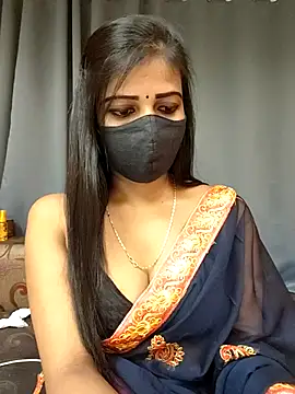 Misss-julli online show from 11-30-25, 02:51