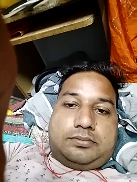 Snapshot of sumit_19 chatting on 10-19-25, 05:48 sumit 19 online show from 10-19-25, 05:48