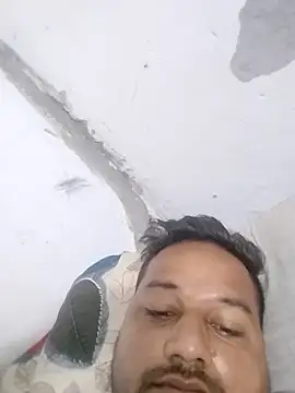 Snapshot of sumit_19 chatting on 09-17-25, 08:33 sumit 19 online show from 09-17-25, 08:33