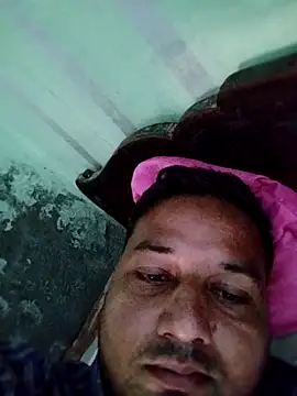 Snapshot of sumit_19 chatting on 10-22-25, 08:25 sumit 19 online show from 10-22-25, 08:25