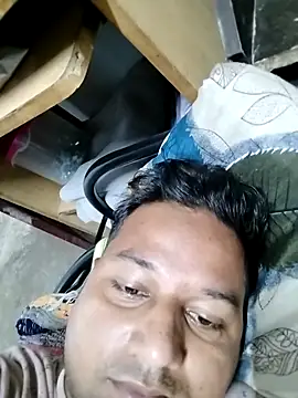 Snapshot of sumit_19 chatting on 10-21-25, 06:40 sumit 19 online show from 10-21-25, 06:40
