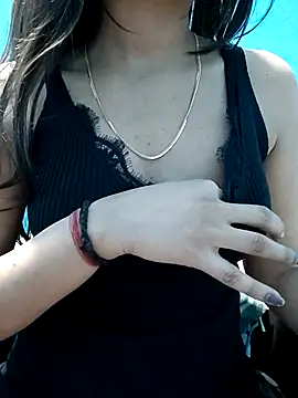 Vaani Actress online show from 02-24-26, 02:07