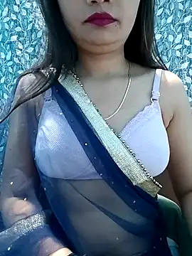 Vaani Actress online show from 03-25-26, 04:17