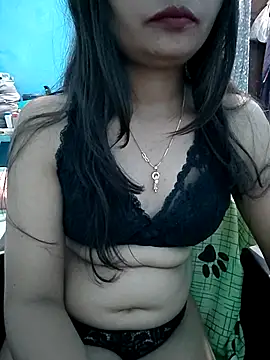 Vaani Actress online show from 10-28-25, 03:22