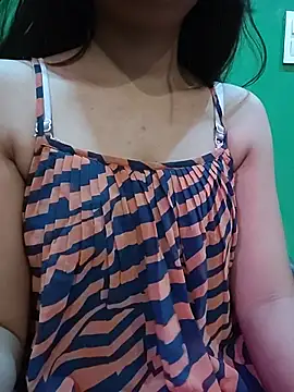 Snapshot of Vaani_Actress chatting on 05-21-26, 04:04 Vaani Actress online show from 05-21-26, 04:04