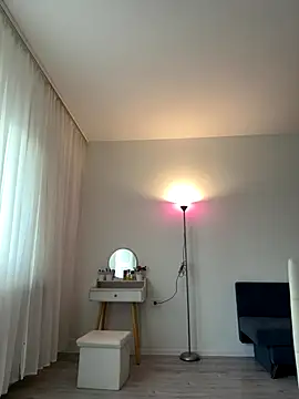 Sandra Jo online show from 09-20-25, 05:34