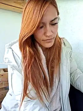 Snapshot of SlimBellaa chatting on 09-23-25, 09:27 SlimBellaa online show from 09-23-25, 09:27