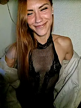 Snapshot of SlimBellaa chatting on 09-20-25, 10:48 SlimBellaa online show from 09-20-25, 10:48