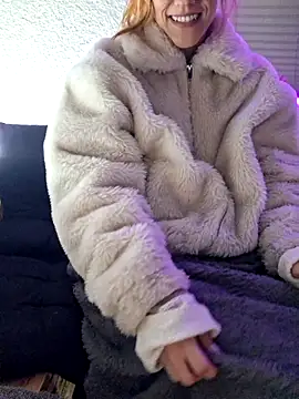 Snapshot of SlimBellaa chatting on 11-27-25, 09:15 SlimBellaa online show from 11-27-25, 09:15