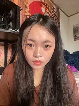 Julia-Elsa online show from 10-15-25, 03:27