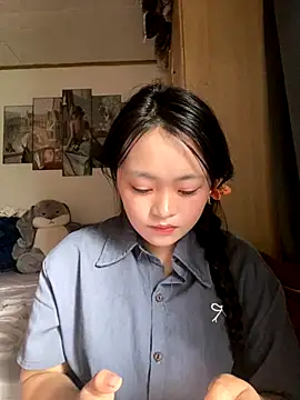Julia-Elsa online show from 09-27-25, 04:07