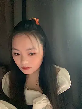 Julia-Elsa online show from 09-11-25, 04:23