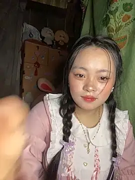 Julia-Elsa online show from 10-01-25, 03:22