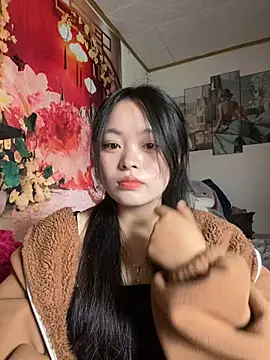 Julia-Elsa online show from 10-22-25, 04:01