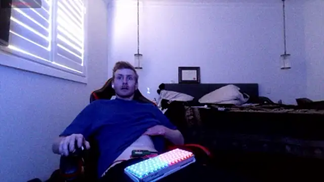 Snapshot of OFFICAL_DICKEDDOWNUNDER chatting on 06-04-26, 03:22 OFFICAL DICKEDDOWNUNDER online show from 06-04-26, 03:22