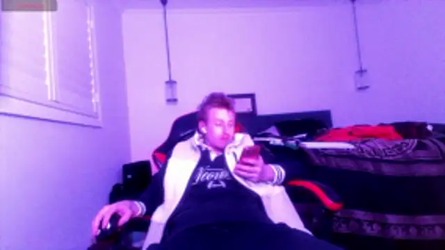 Snapshot of OFFICAL_DICKEDDOWNUNDER chatting on 06-09-26, 04:41 OFFICAL DICKEDDOWNUNDER online show from 06-09-26, 04:41