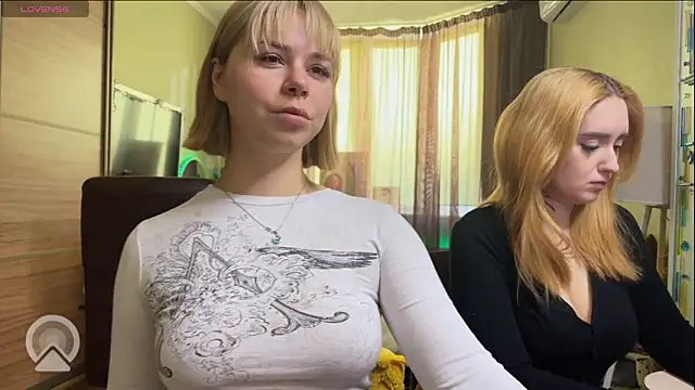 xxx sandra  online show from 03-12-26, 02:21