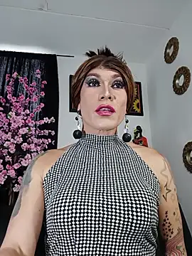 JessiicaExoticX1 online show from 05-15-26, 07:01