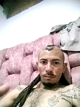 Danielcora online show from 05-06-26, 04:49