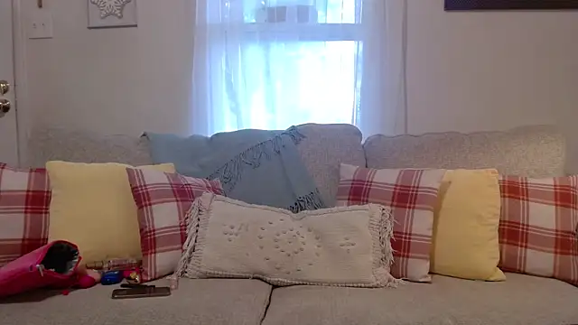 Snapshot of LilaDeliciousXX chatting on 10-30-25, 02:25 LilaDeliciousXX online show from 10-30-25, 02:25