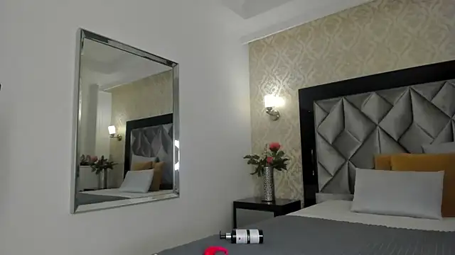 Layla Mackenzie online show from 10-06-25, 02:46