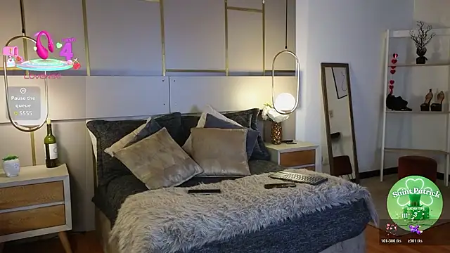 Lina Montclair online show from 03-18-26, 05:03