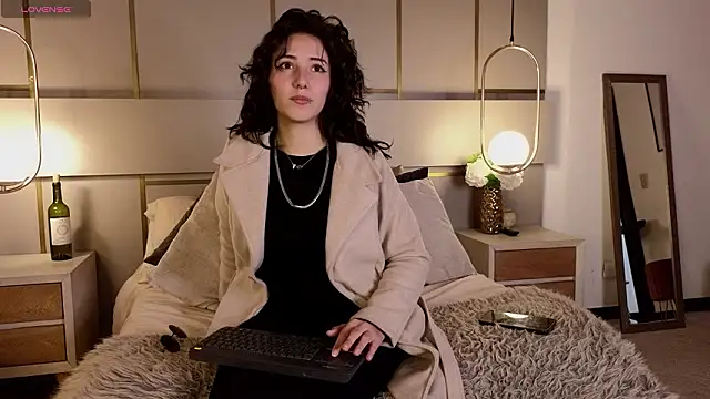 Lina Montclair online show from 03-10-26, 07:51