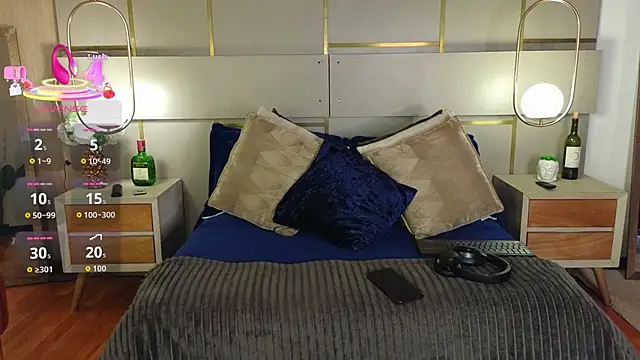 Lina Montclair online show from 04-11-26, 07:50