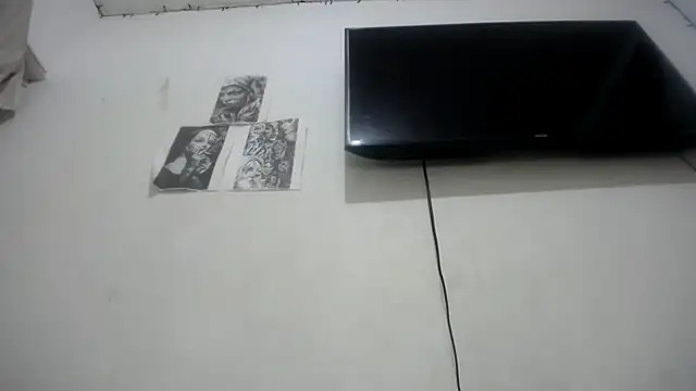 Snapshot of Foxy_Lovex chatting on 09-24-25, 10:27 Foxy Lovex online show from 09-24-25, 10:27