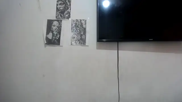 Foxy Lovex online show from 12-20-25, 08:33